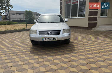 Седан Volkswagen Passat 2002 в Тячеве