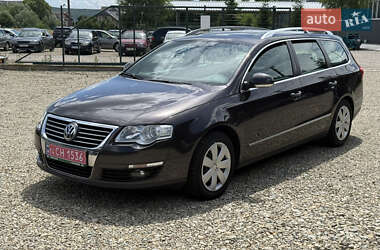 Универсал Volkswagen Passat 2010 в Калуше