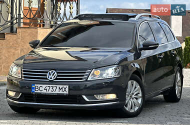 Універсал Volkswagen Passat 2013 в 