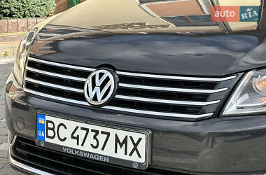 Універсал Volkswagen Passat 2013 в 