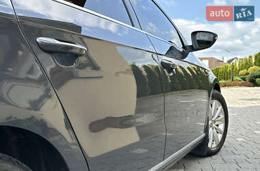 Універсал Volkswagen Passat 2013 в 