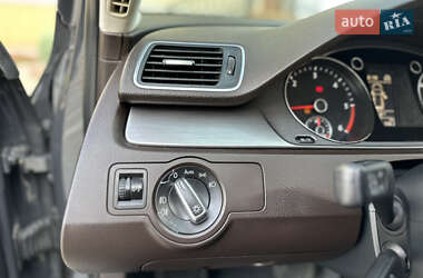 Універсал Volkswagen Passat 2013 в 