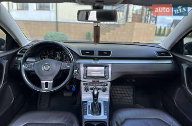 Універсал Volkswagen Passat 2013 в 
