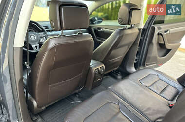 Універсал Volkswagen Passat 2013 в 