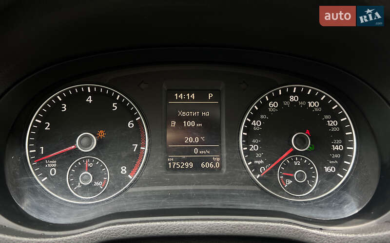 Седан Volkswagen Passat 2011 в Львове