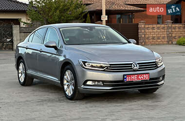 Седан Volkswagen Passat 2019 в 