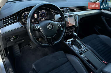 Седан Volkswagen Passat 2019 в 