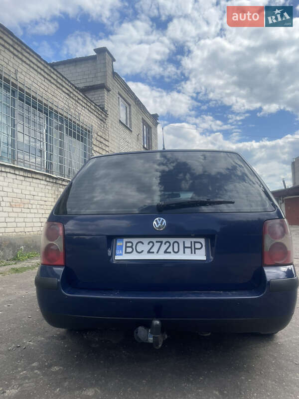 Универсал Volkswagen Passat 2001 в Новояворовске