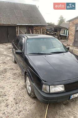 Седан Volkswagen Passat 1989 в Любомле