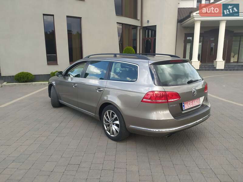 Универсал Volkswagen Passat 2012 в Стрые