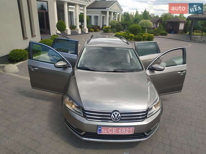 Универсал Volkswagen Passat 2012 в Стрые