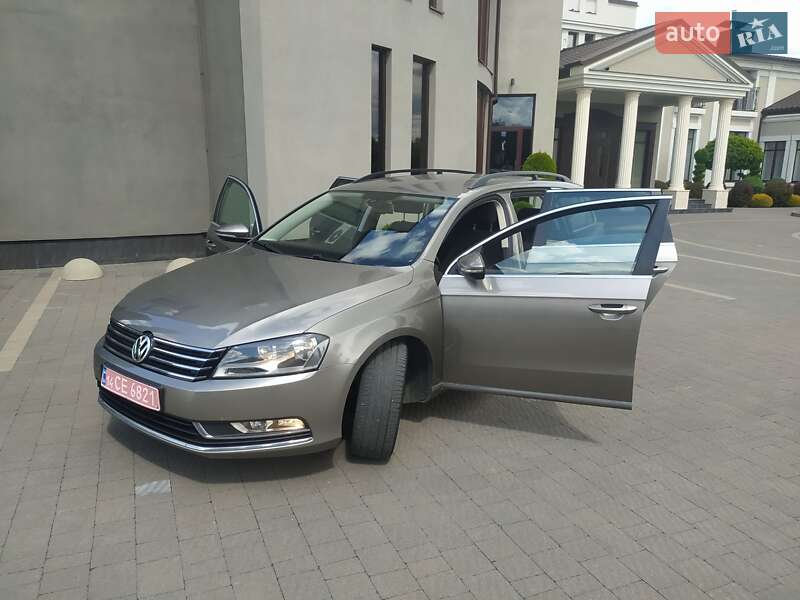 Универсал Volkswagen Passat 2012 в Стрые
