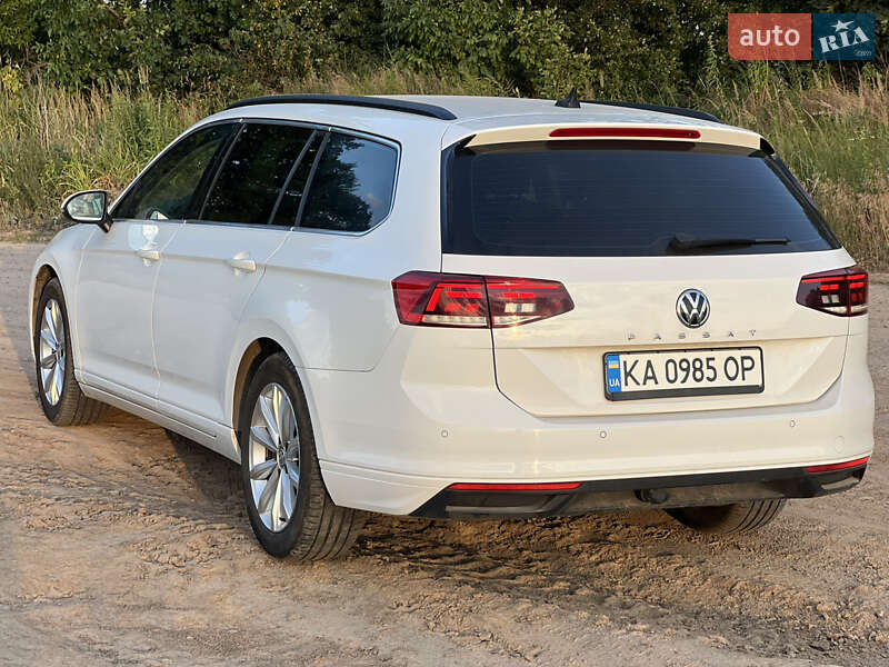Универсал Volkswagen Passat 2019 в Петропавловской Борщаговке