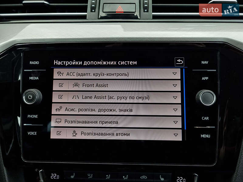 Универсал Volkswagen Passat 2019 в Петропавловской Борщаговке