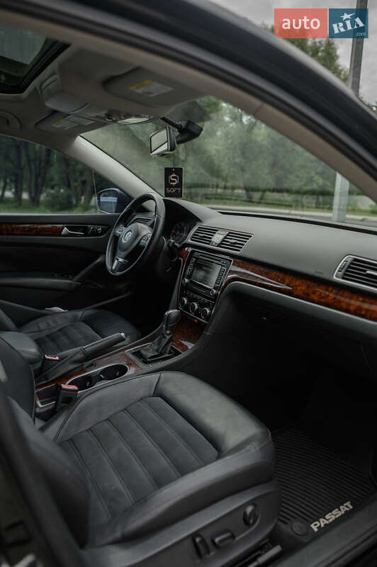 Седан Volkswagen Passat 2013 в Новояворовске