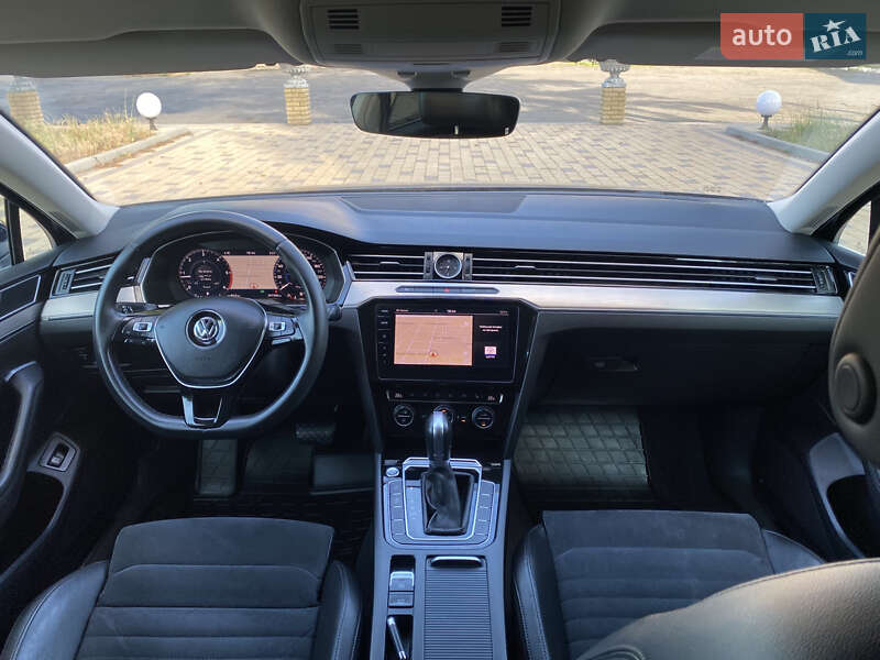 Універсал Volkswagen Passat 2018 в Тульчині фото 29 Універсал Volkswagen Passat 2018 в Тульчині