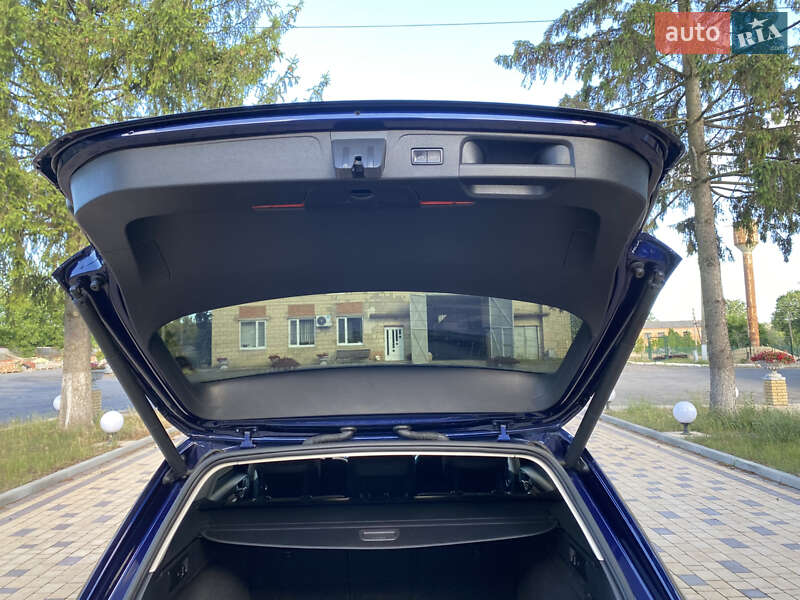 Універсал Volkswagen Passat 2018 в Тульчині фото 34 Універсал Volkswagen Passat 2018 в Тульчині