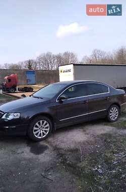 Седан Volkswagen Passat 2008 в Киеве