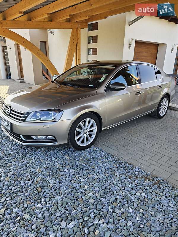 Volkswagen Passat 2012