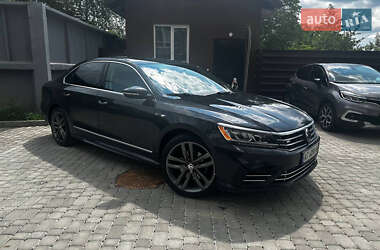 Седан Volkswagen Passat 2017 в Івано-Франківську
