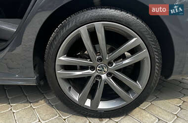 Седан Volkswagen Passat 2017 в Ивано-Франковске