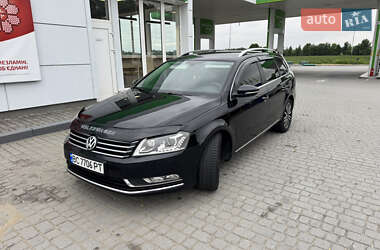 Универсал Volkswagen Passat 2011 в Стрые