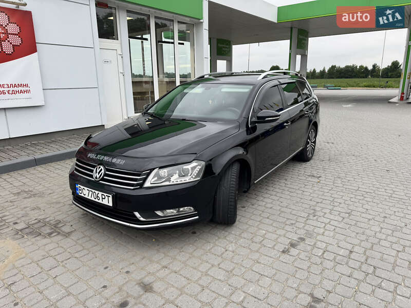 Volkswagen Passat 2011