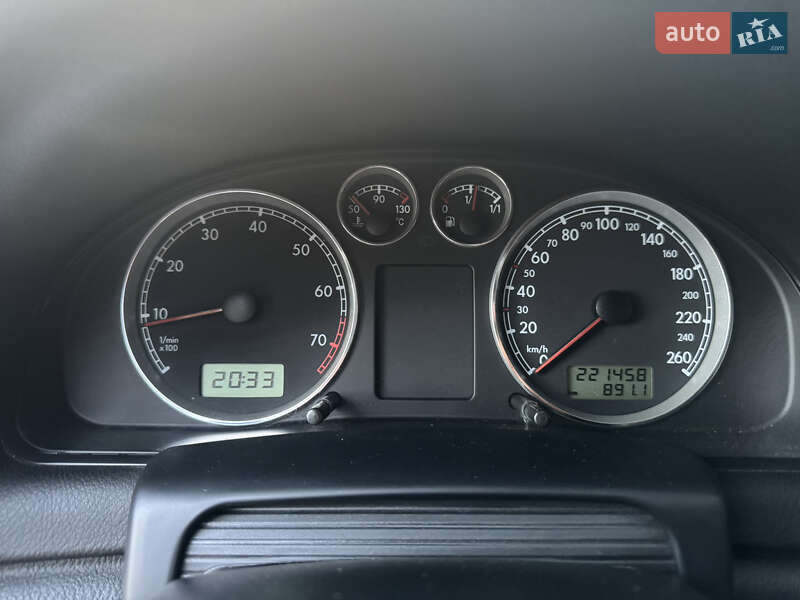 Універсал Volkswagen Passat 2001 в Чернігові