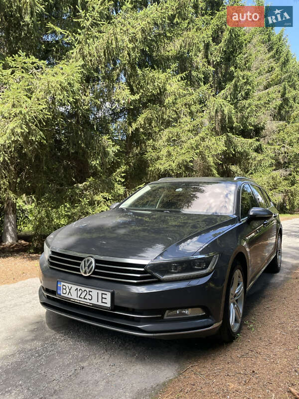 Універсал Volkswagen Passat 2015 в Любарі