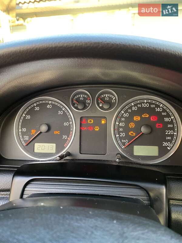 Седан Volkswagen Passat 2003 в Соснице