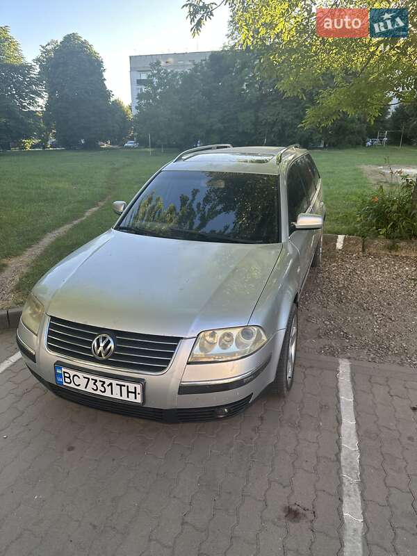 Універсал Volkswagen Passat 2002 в Львові