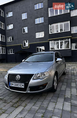 Універсал Volkswagen Passat 2006 в Охтирці