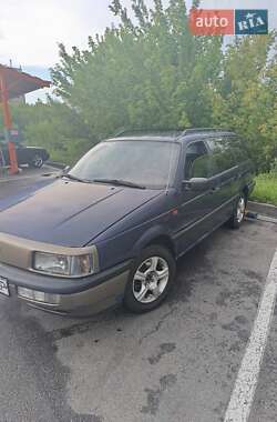 Универсал Volkswagen Passat 1992 в Харькове