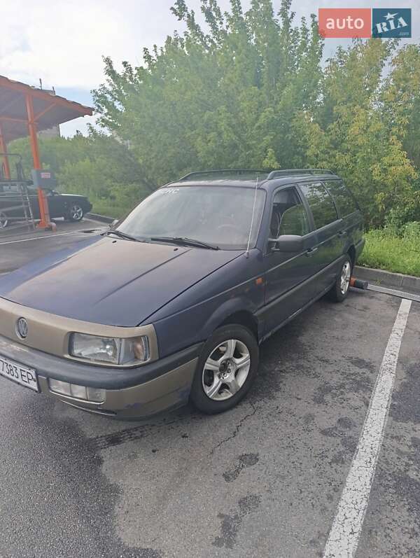 Volkswagen Passat 1992