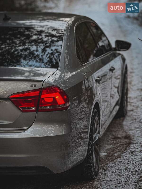 Седан Volkswagen Passat 2012 в Нетешине