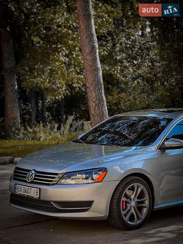 Седан Volkswagen Passat 2012 в Нетешине