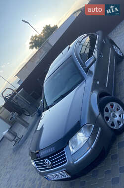 Седан Volkswagen Passat 2002 в Теребовлі