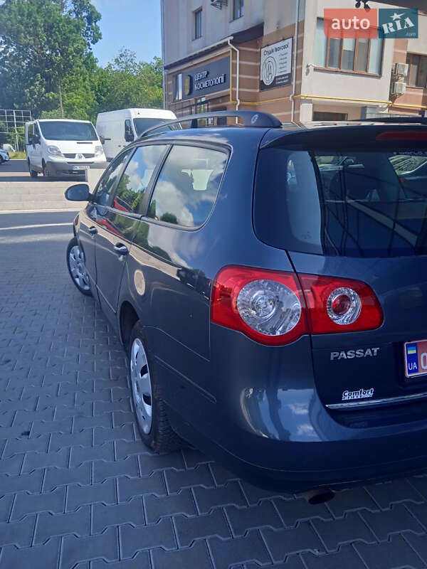 Універсал Volkswagen Passat 2009 в Рівному