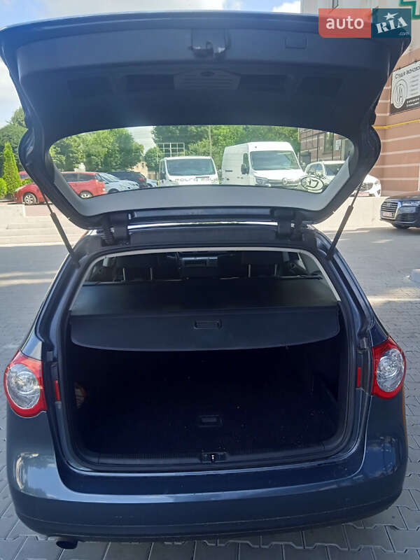 Універсал Volkswagen Passat 2009 в Рівному