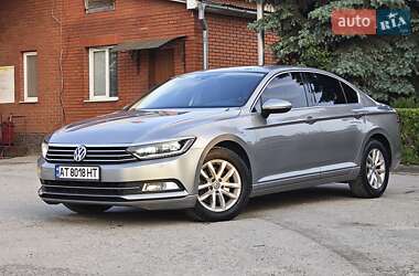 Седан Volkswagen Passat 2016 в Кременці