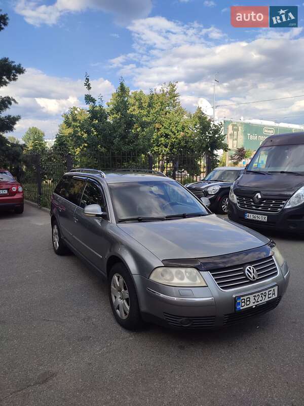 Универсал Volkswagen Passat 2004 в Киеве
