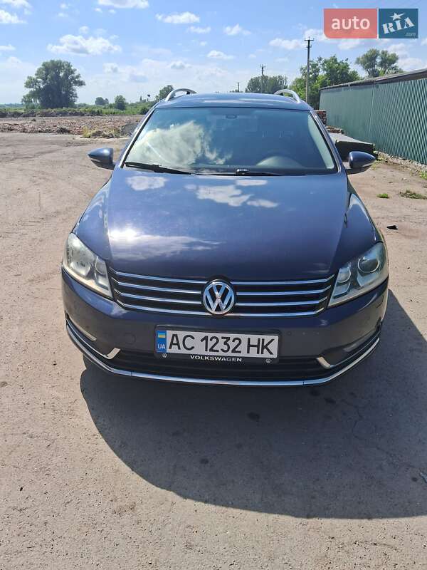 Volkswagen Passat 2011 Volkswagen Passat 2011