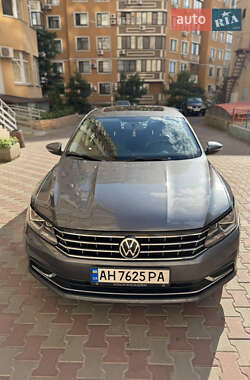 Седан Volkswagen Passat 2016 в Одесі