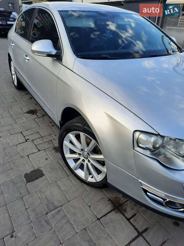 Седан Volkswagen Passat 2005 в Перечине