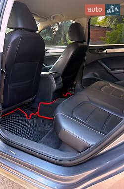 Седан Volkswagen Passat 2013 в 