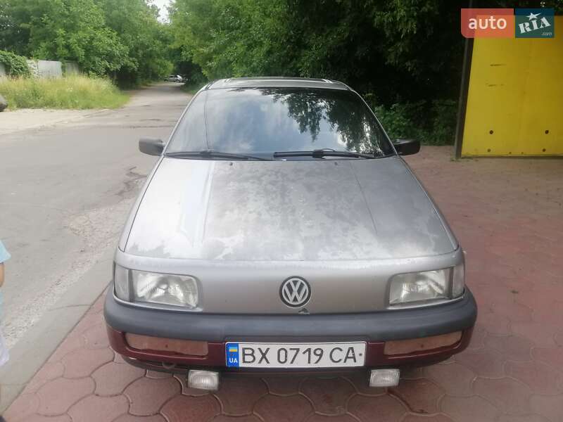Седан Volkswagen Passat 1991 в Хмельницком