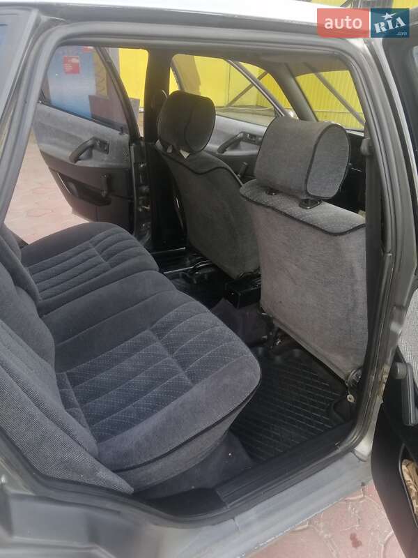 Седан Volkswagen Passat 1991 в Хмельницком