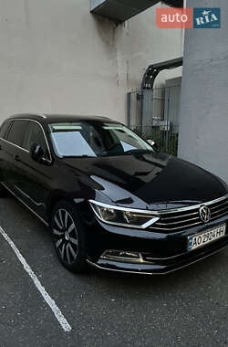 Универсал Volkswagen Passat 2015 в Дубовом