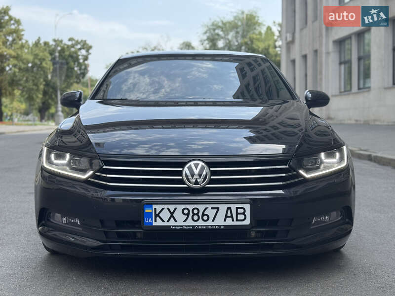 Седан Volkswagen Passat 2018 в Харькове
