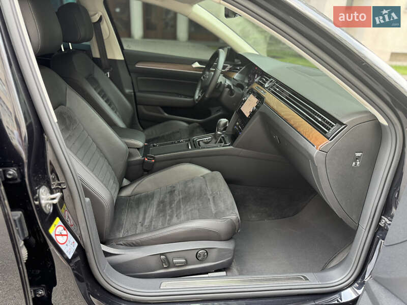 Седан Volkswagen Passat 2018 в Харькове